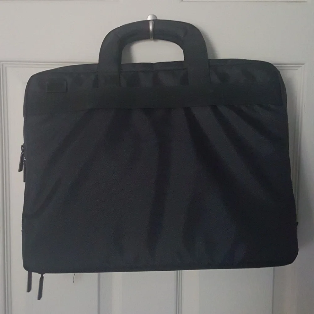 Targus Black 16
